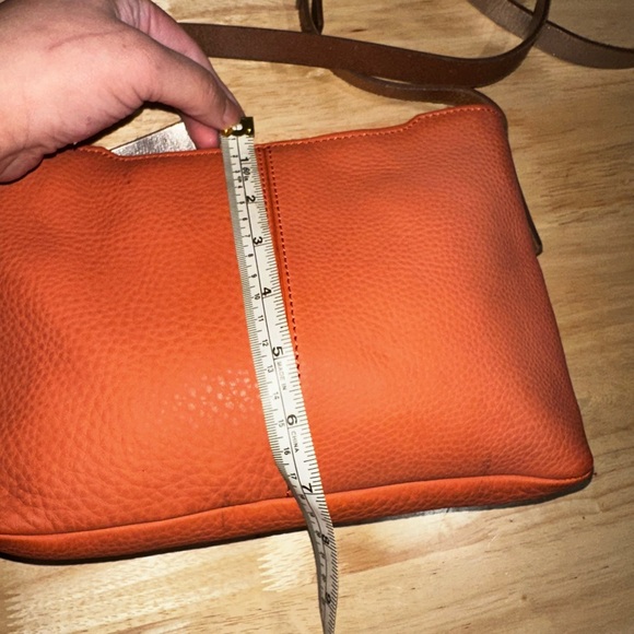 Ecco Vibrant Orange Leather Shoulder Bag - Picture 8 of 11